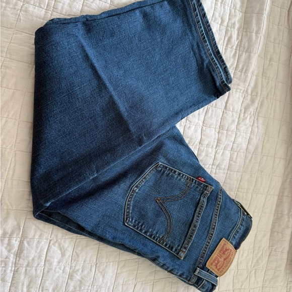 Levi’s Ribcage Straight Ankle - Picture 3 of 3